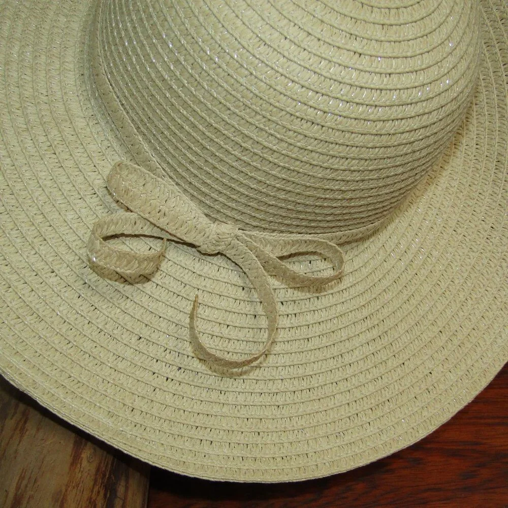 Floppy Coastal Beach Pool Gardening Straw Sun Hat Garden Beach or Pool